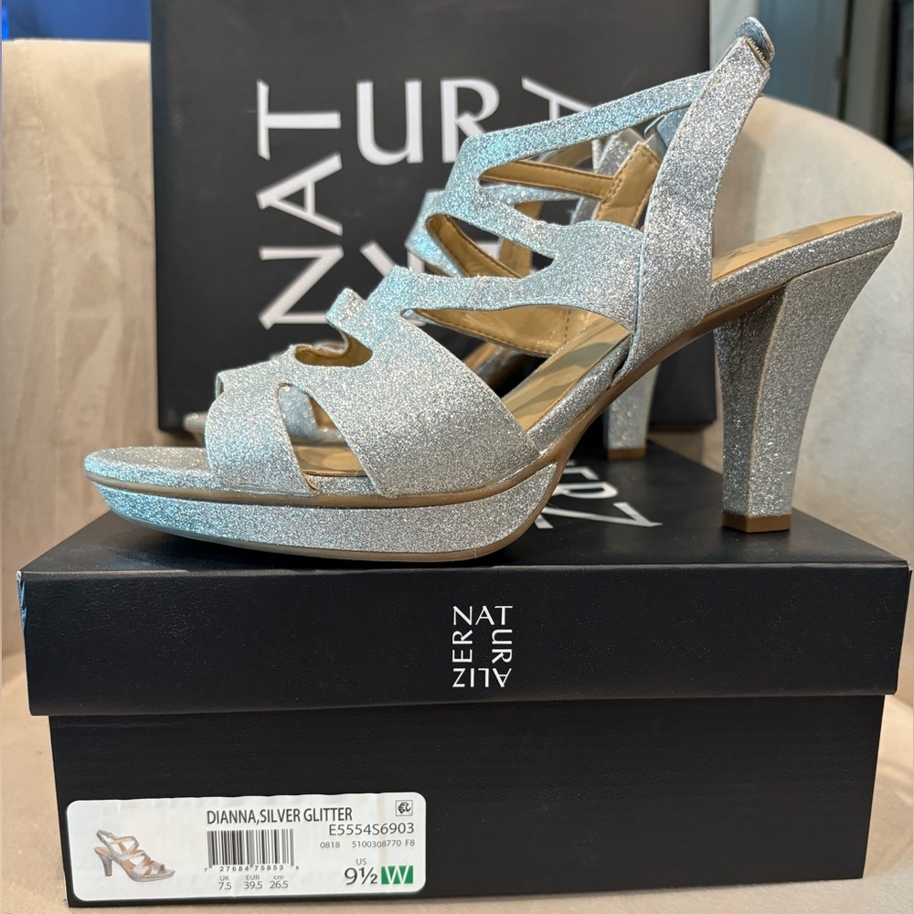 Naturalizer Dianna Silver Strappy Heels 9.5 Wide - Picture 3 of 11